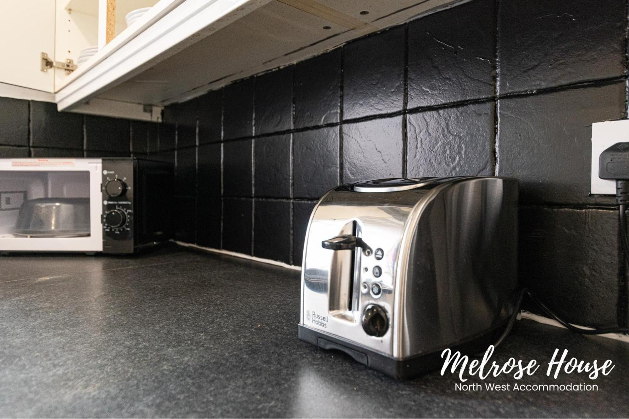 Manchester Work Stays 2Br Home With Parking & Wifi Luaran gambar