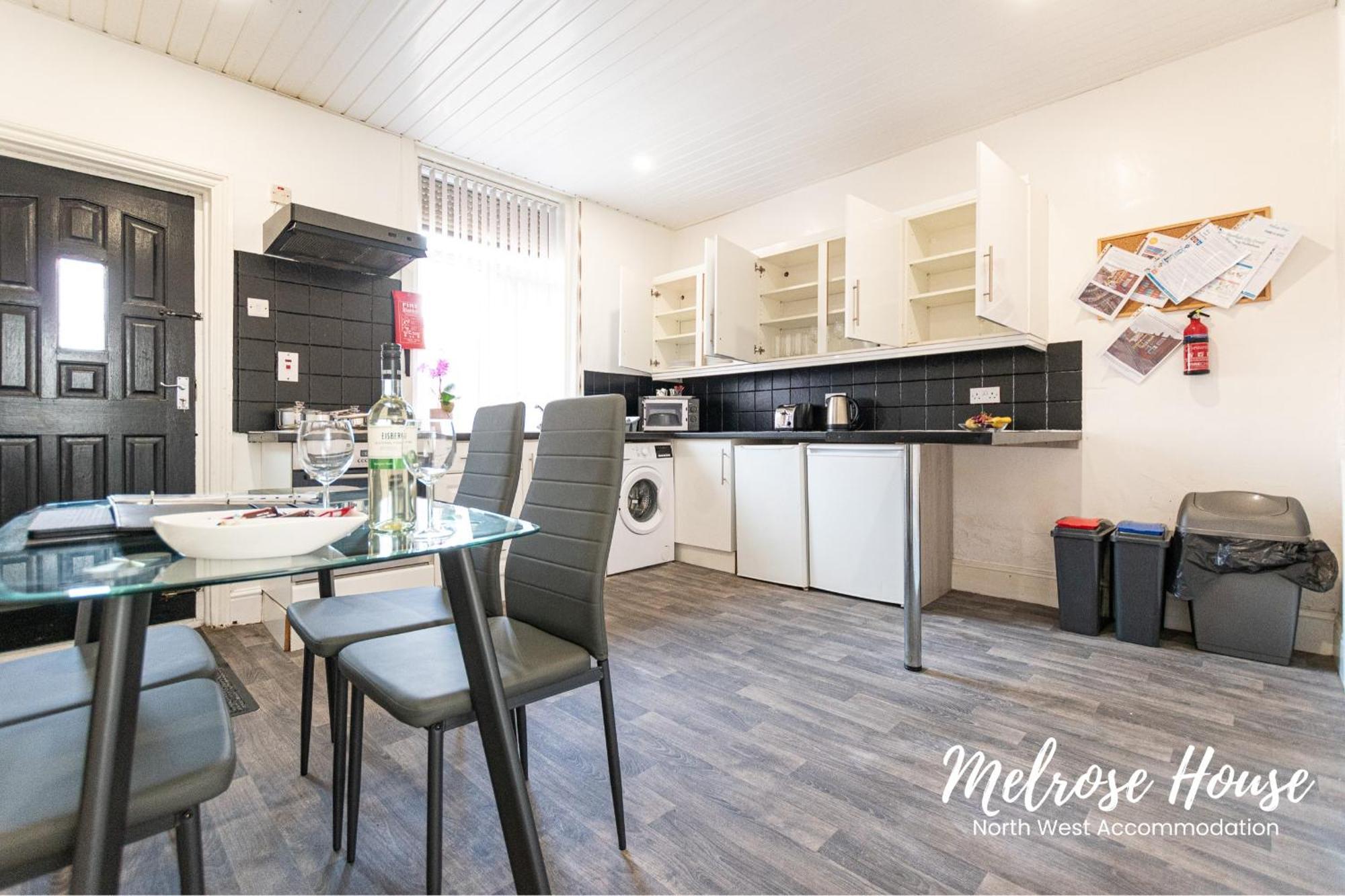 Manchester Work Stays 2Br Home With Parking & Wifi Luaran gambar
