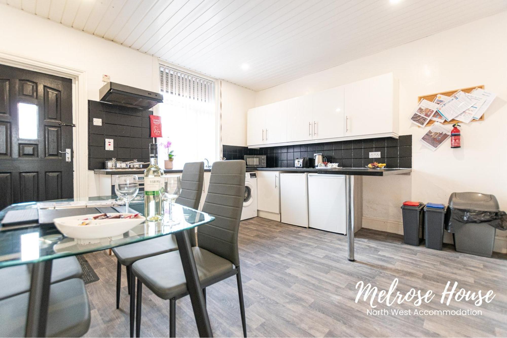 Manchester Work Stays 2Br Home With Parking & Wifi Luaran gambar