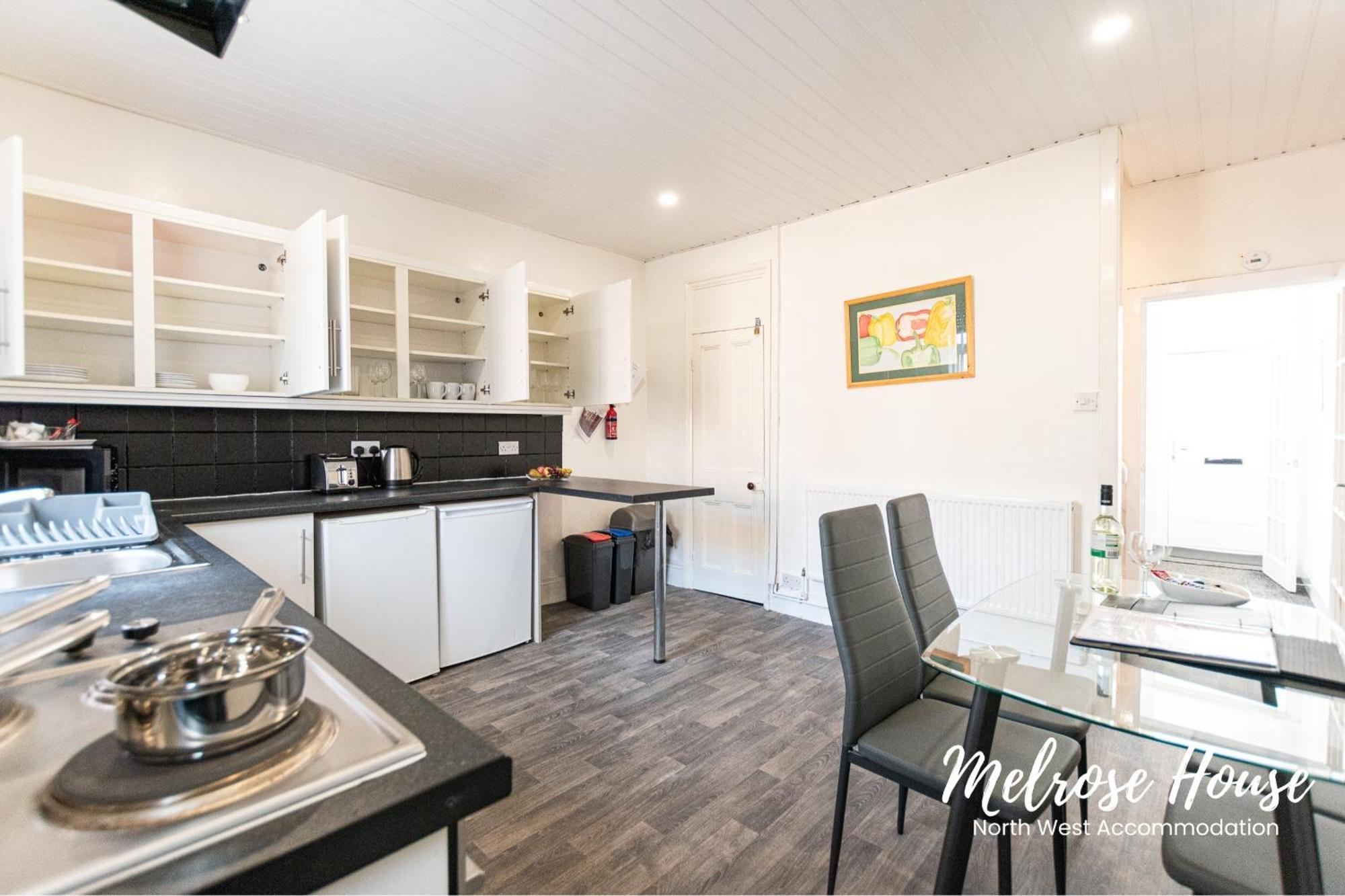 Manchester Work Stays 2Br Home With Parking & Wifi Luaran gambar