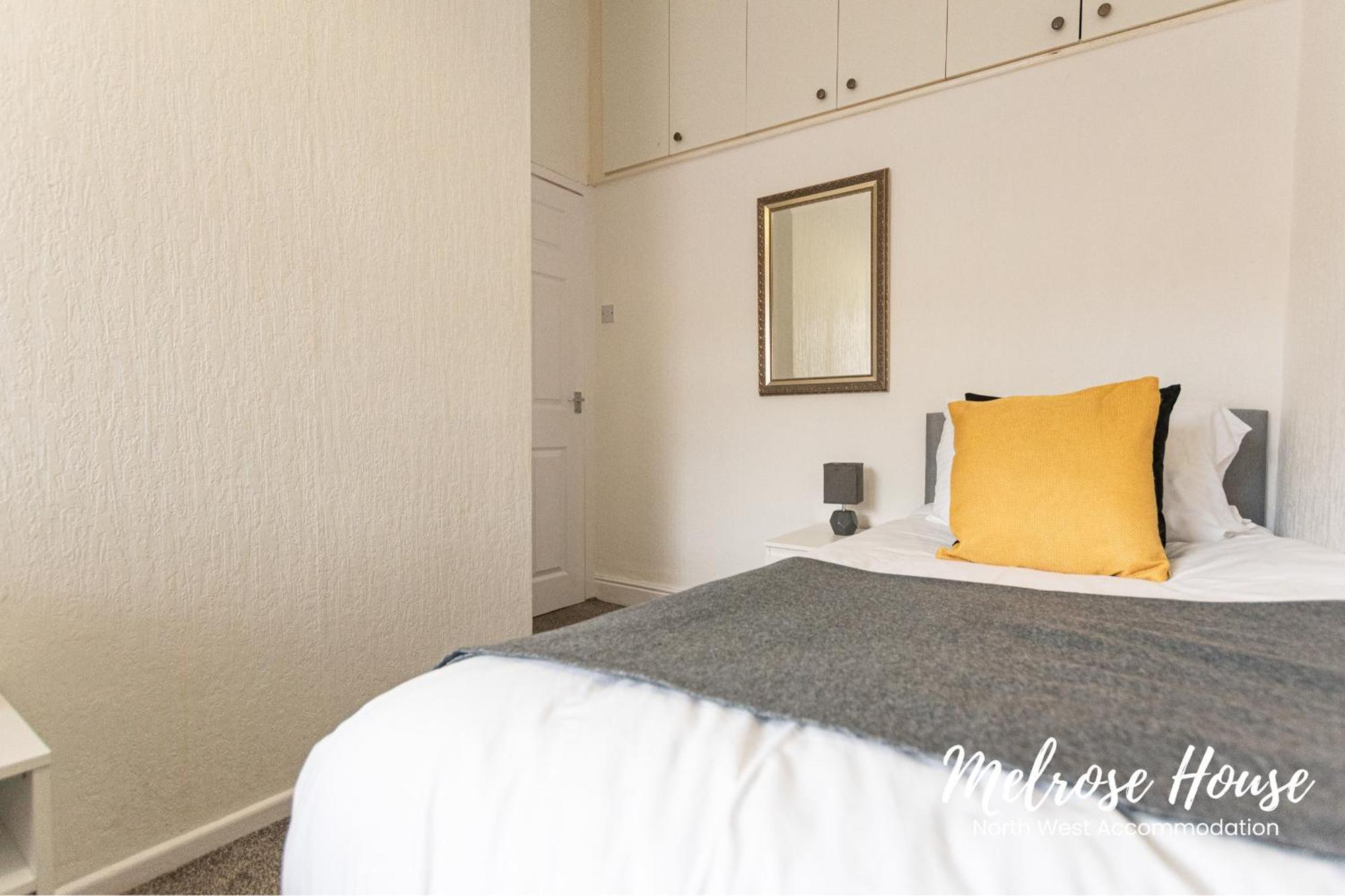 Manchester Work Stays 2Br Home With Parking & Wifi Luaran gambar