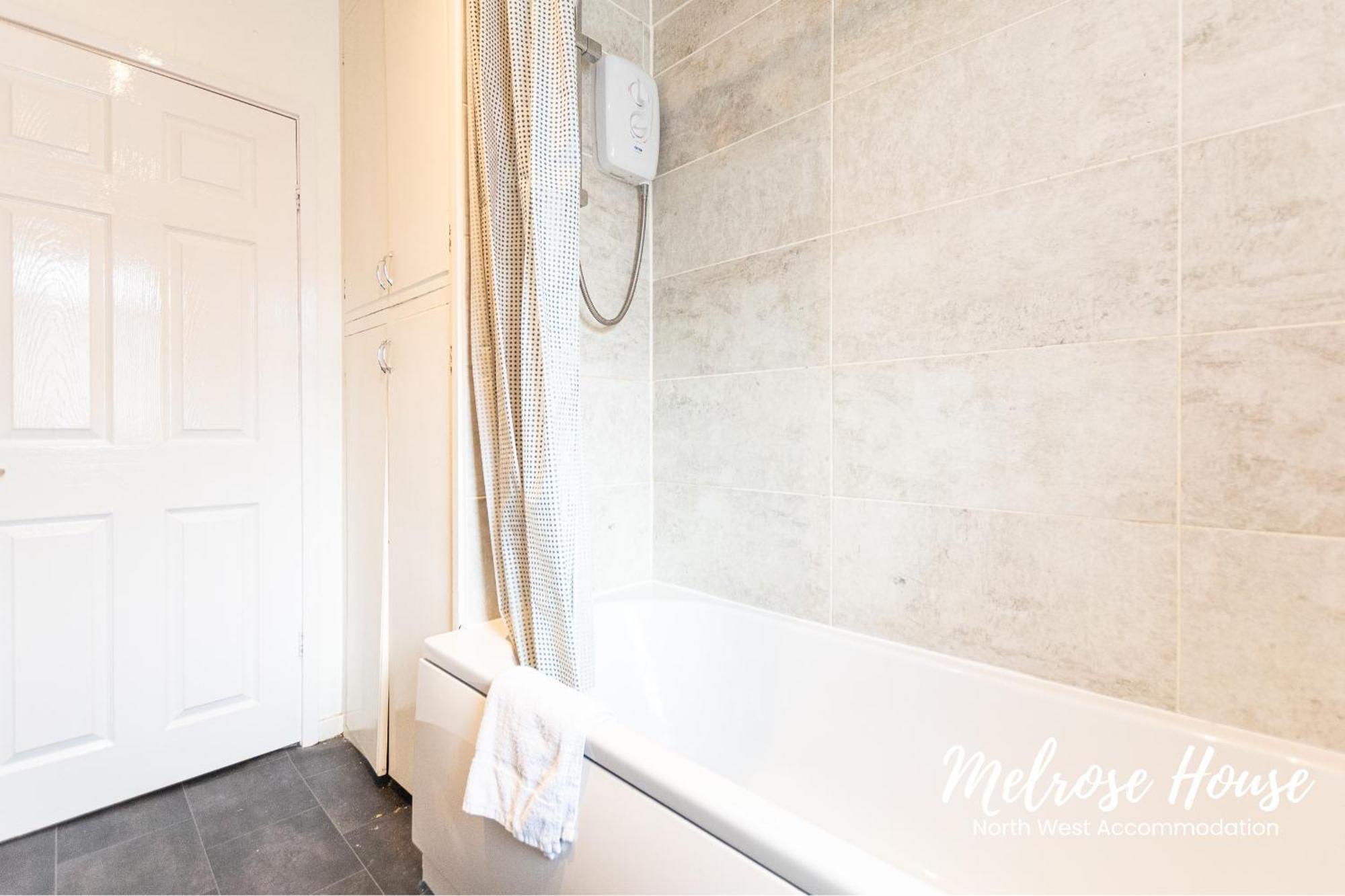 Manchester Work Stays 2Br Home With Parking & Wifi Luaran gambar