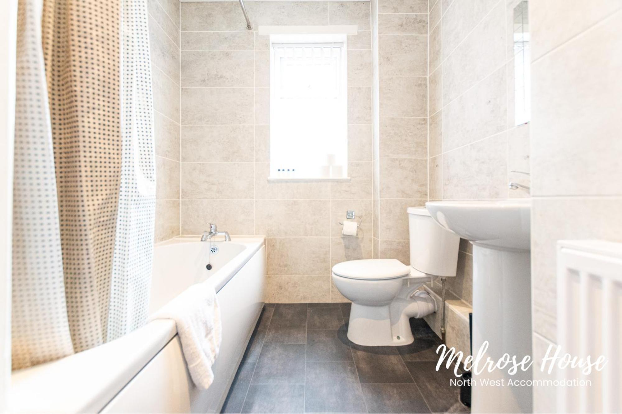 Manchester Work Stays 2Br Home With Parking & Wifi Luaran gambar